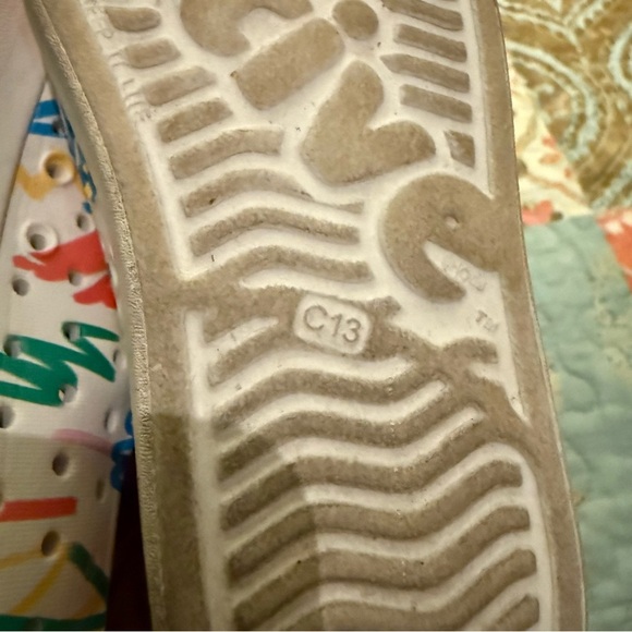 Native Shoes White Sneakers Minimalist Design - Picture 6 of 8